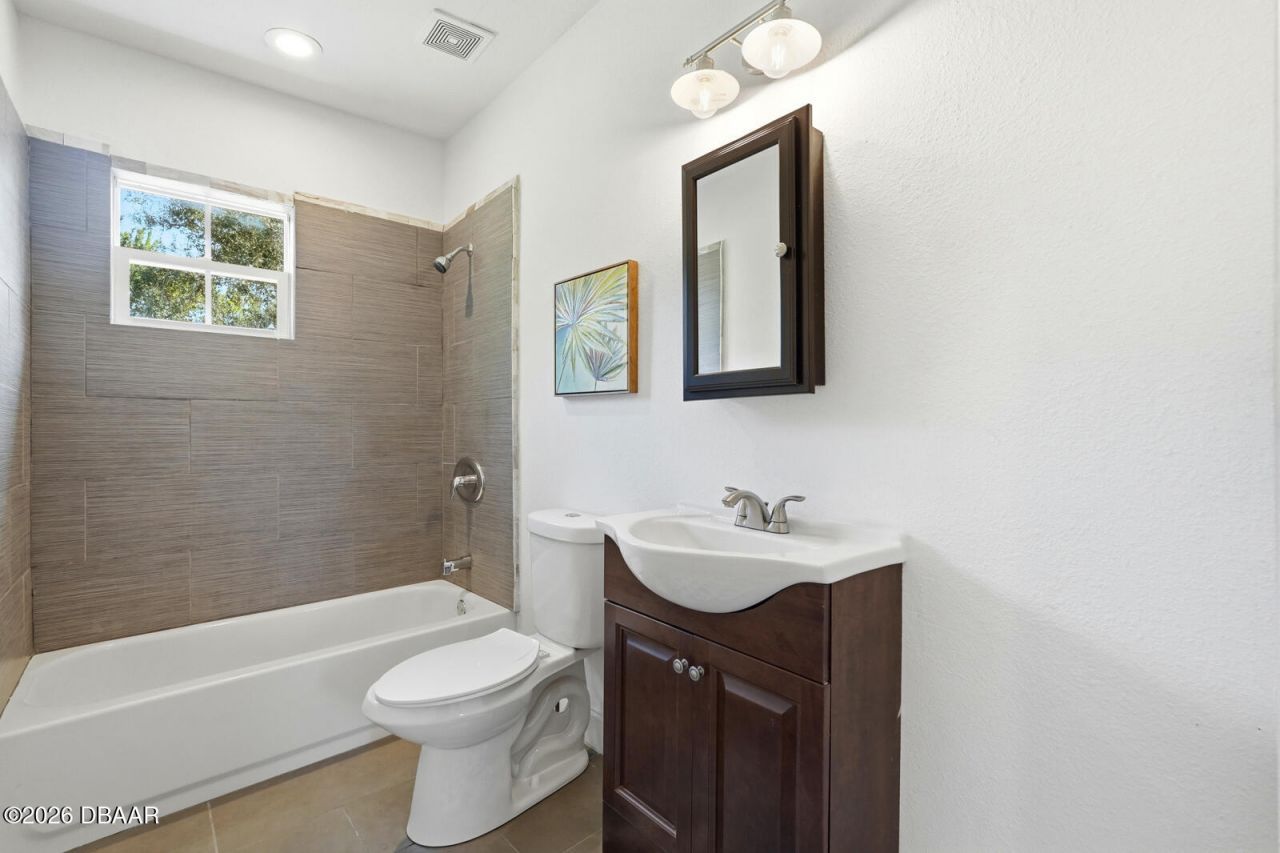 1325 Ginsberg Drive, Daytona Beach, FL 32114 Photo