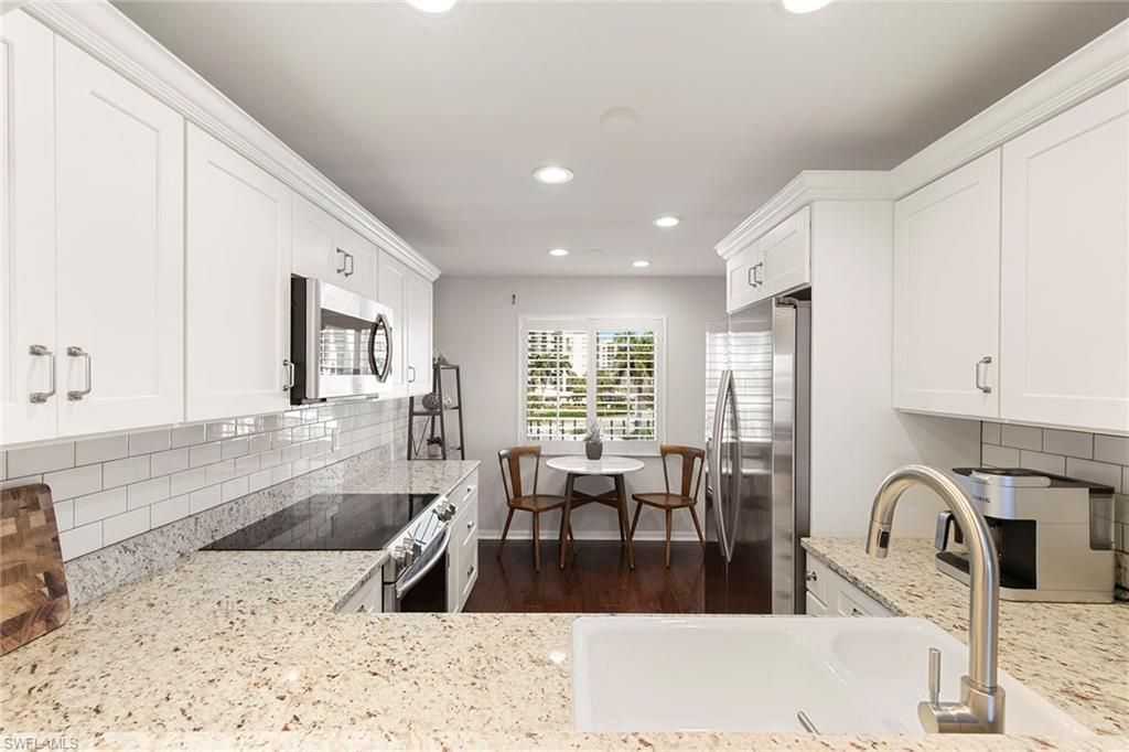 10682 Gulf Shore Dr, Unit C305, Naples, FL 34108 Photo