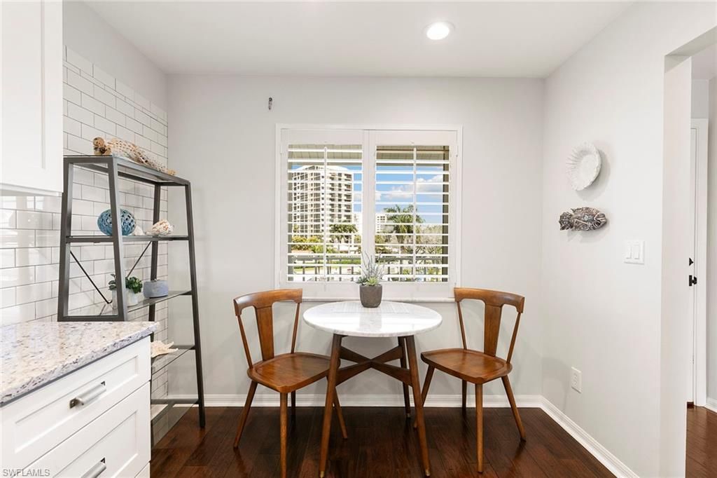 10682 Gulf Shore Dr, Unit C305, Naples, FL 34108 Photo
