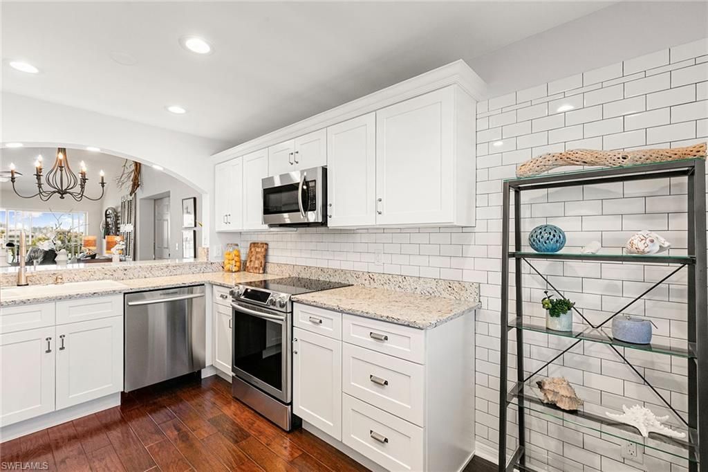 10682 Gulf Shore Dr, Unit C305, Naples, FL 34108 Photo