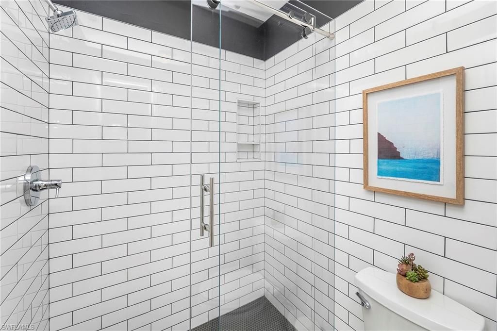 10682 Gulf Shore Dr, Unit C305, Naples, FL 34108 Photo