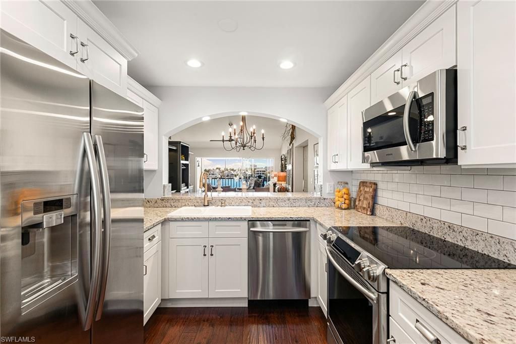 10682 Gulf Shore Dr, Unit C305, Naples, FL 34108 Photo