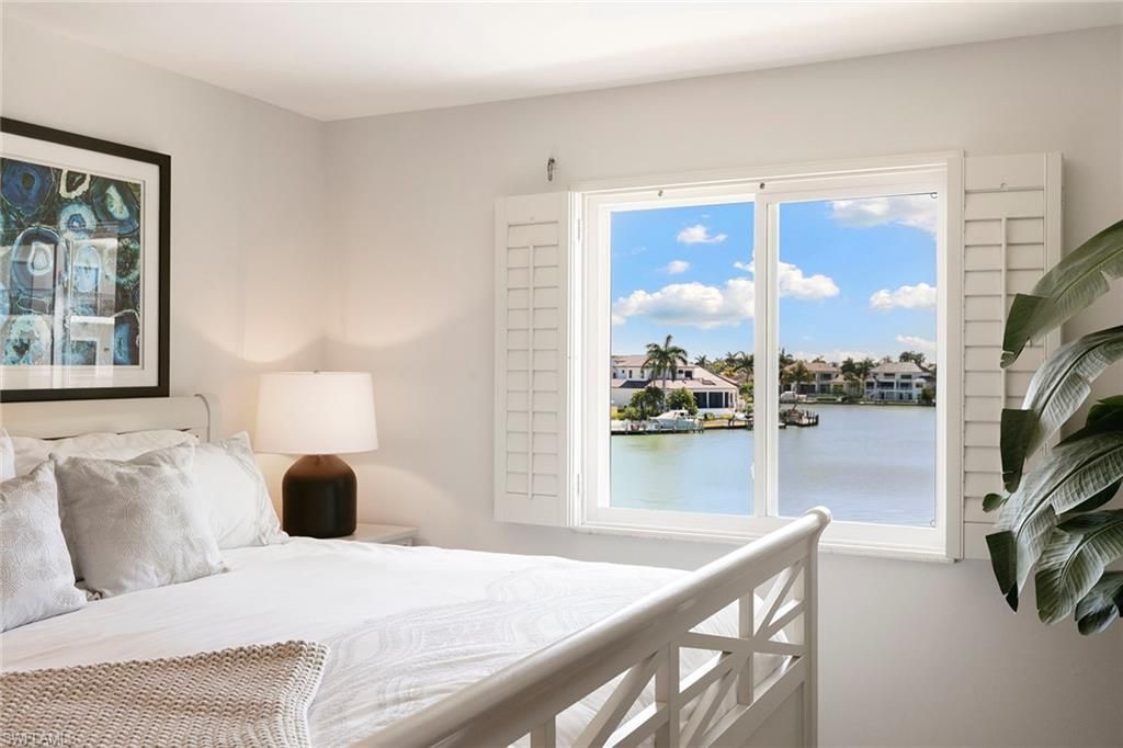 10682 Gulf Shore Dr, Unit C305, Naples, FL 34108 Photo