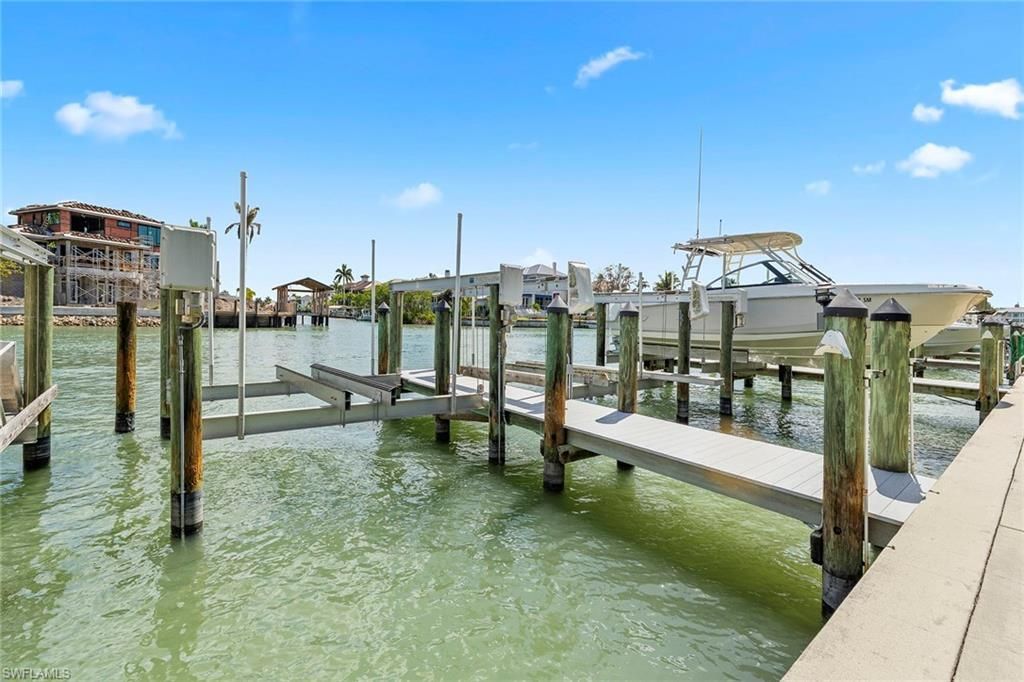 10682 Gulf Shore Dr, Unit C305, Naples, FL 34108 Photo