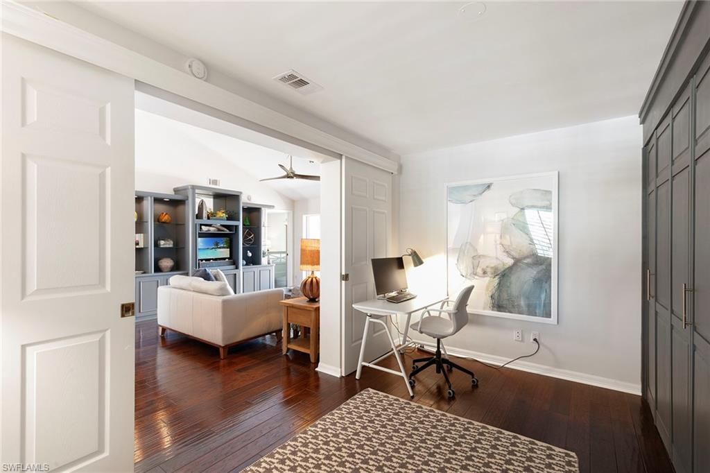 10682 Gulf Shore Dr, Unit C305, Naples, FL 34108 Photo