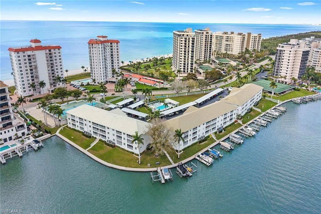 10682 Gulf Shore Dr, Unit C305, Naples, FL 34108 Photo