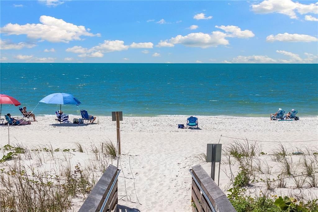 10682 Gulf Shore Dr, Unit C305, Naples, FL 34108 Photo