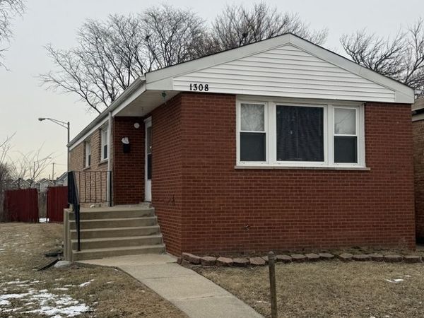 1308 W 108th Place , Chicago, IL 60643