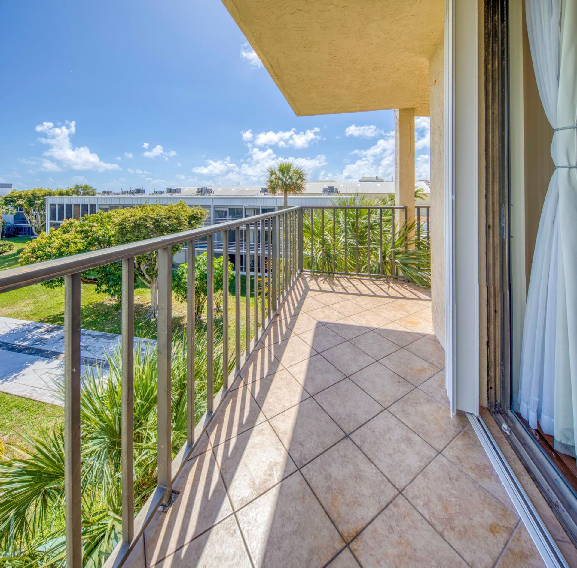 890 Federal Highway, Unit 412, Lantana, FL 33462 Photo