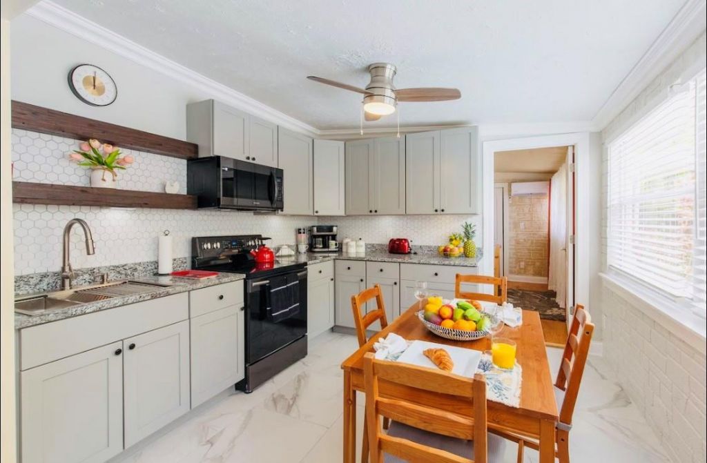 279 Hach Ln (2/1), West Palm Beach, FL 33415 Photo