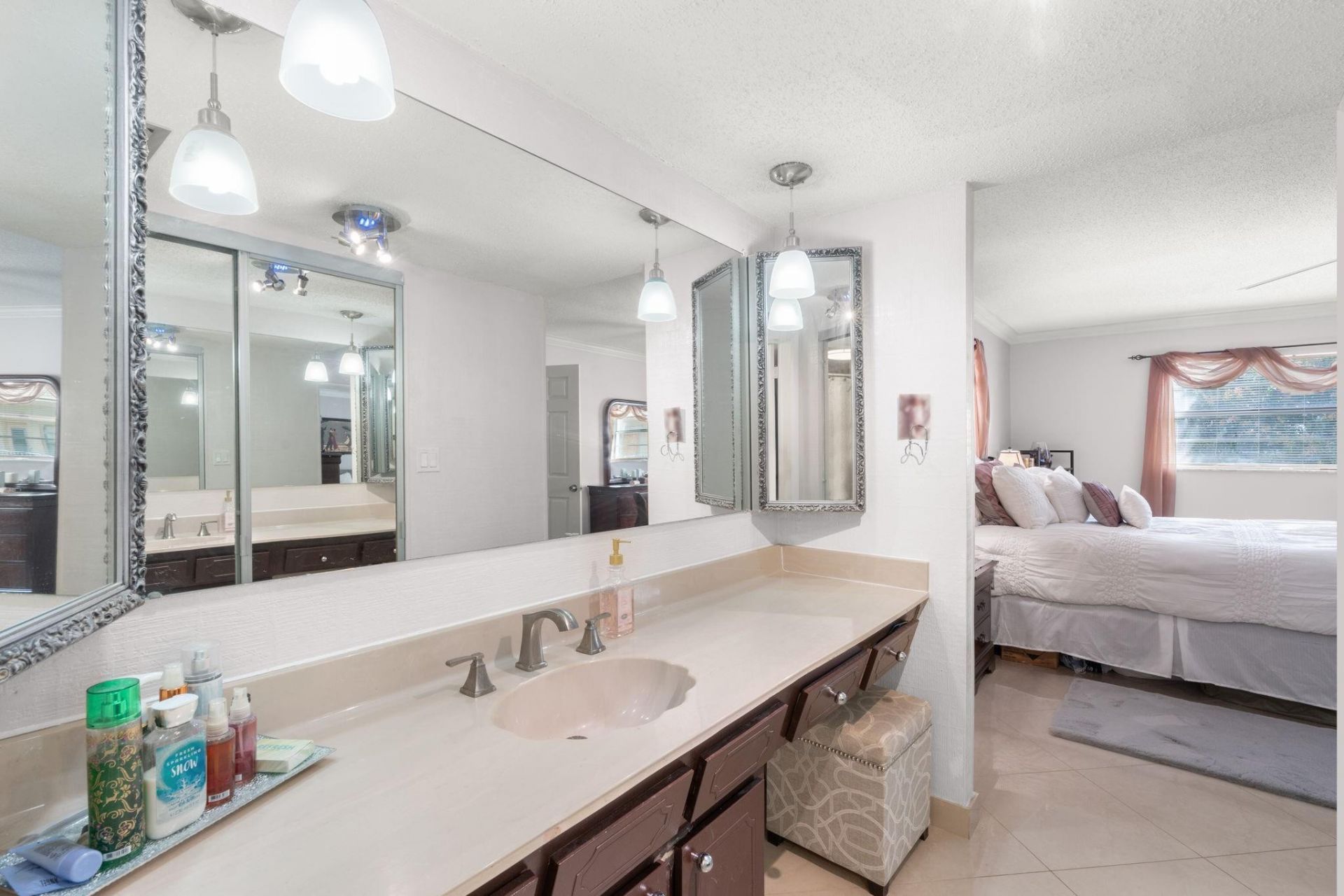 4191 NW 41st Street, Unit 214, Lauderdale Lakes, FL 33319 Photo