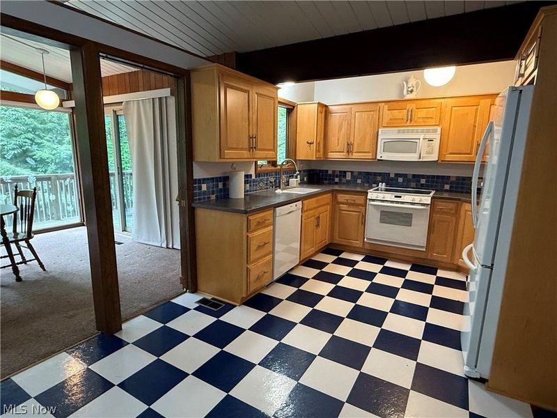 126 Stony Creek Drive, Millersburg, OH 44654 Photo 13