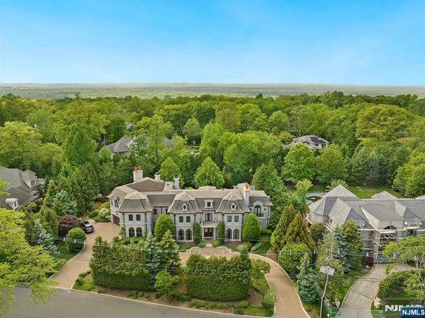 78 Roberts Road, Englewood Cliffs, NJ 07632