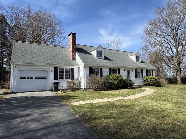 208 Rolling Ridge Rd, Amherst, MA 01002