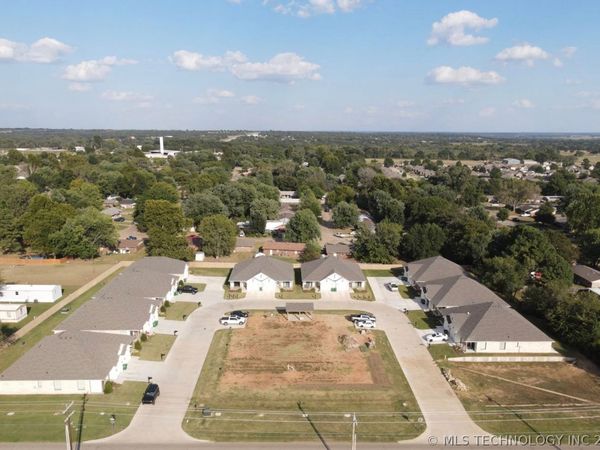 1010 Lovers Lane, Perkins, OK 74059