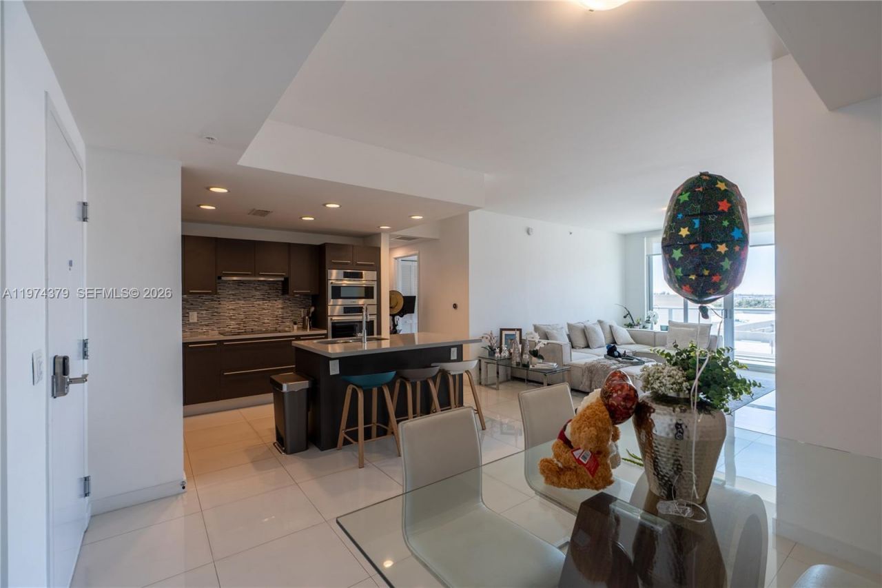 7751 NW 107th Ave, Unit 721, Doral, FL 33178 Photo