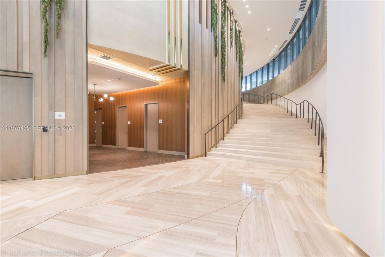 2831 S Bayshore Dr , Unit 808, Miami, FL 33133 Photo