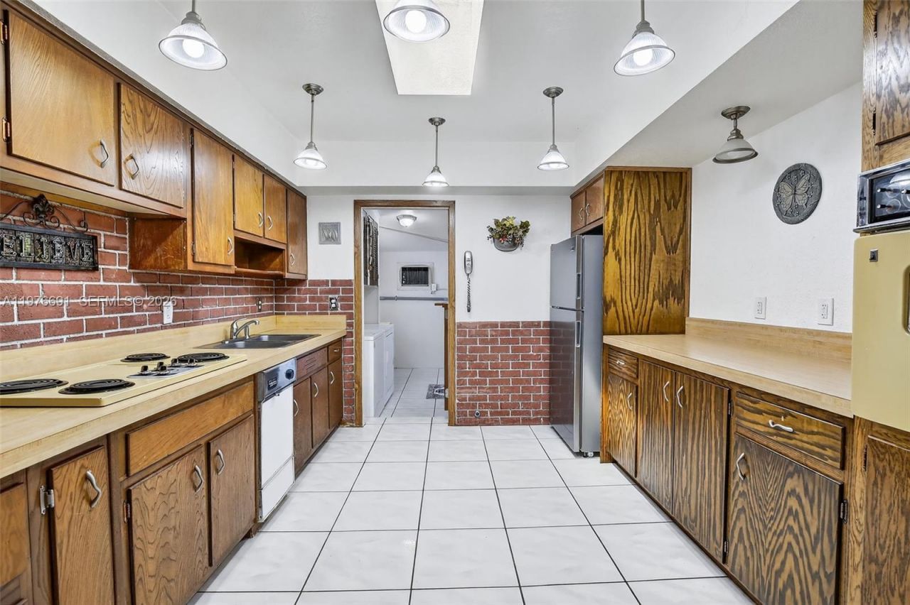 5260 Redwood Ct , Plantation, FL 33317 Photo