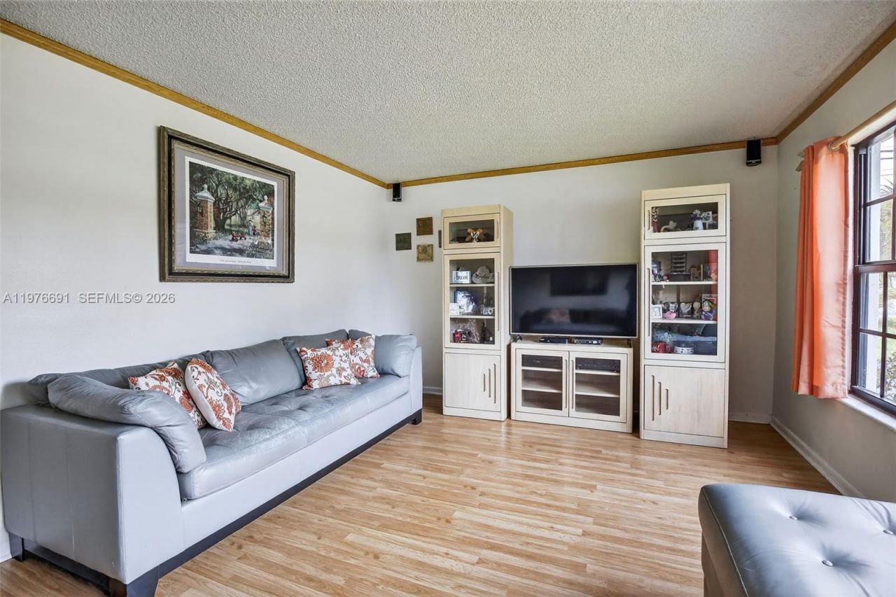 5260 Redwood Ct , Plantation, FL 33317 Photo