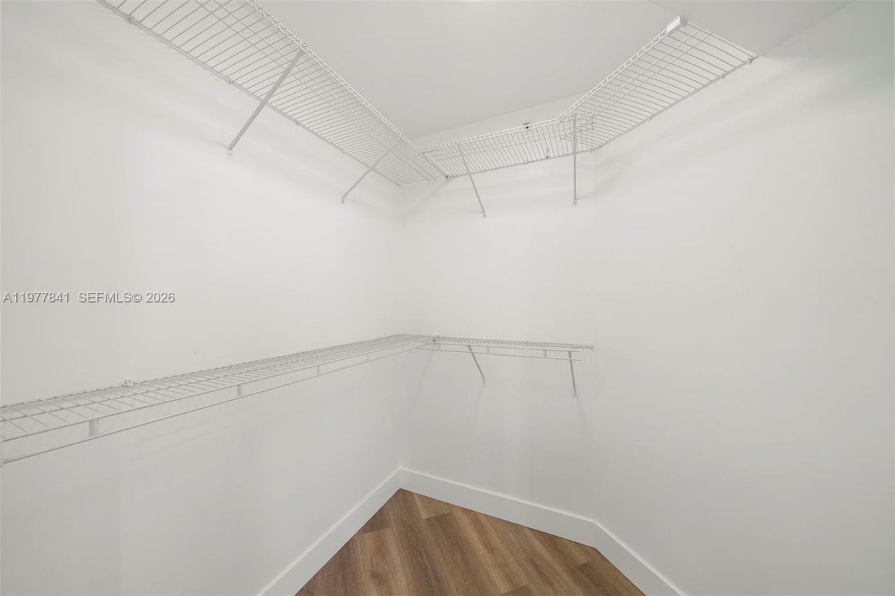 4775 Collins Ave, Unit 2507, Miami Beach, FL 33140 Photo