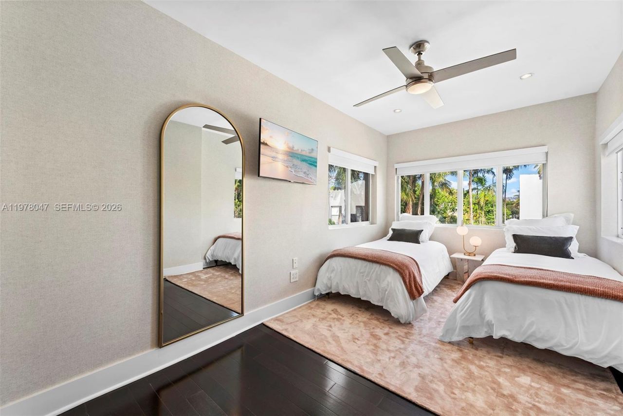 3483 Chase Ave , Miami Beach, FL 33140 Photo