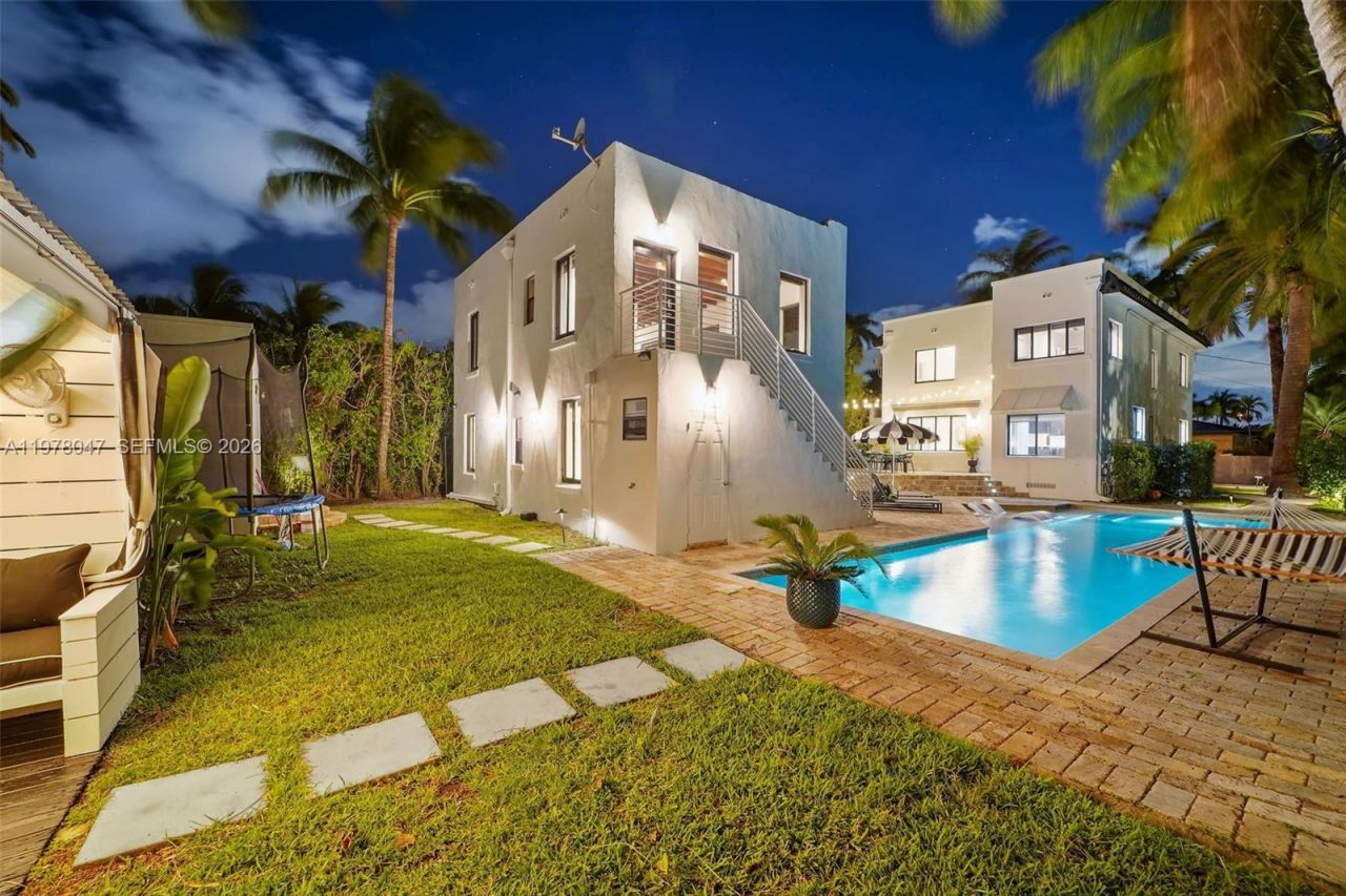 3483 Chase Ave , Miami Beach, FL 33140 Photo