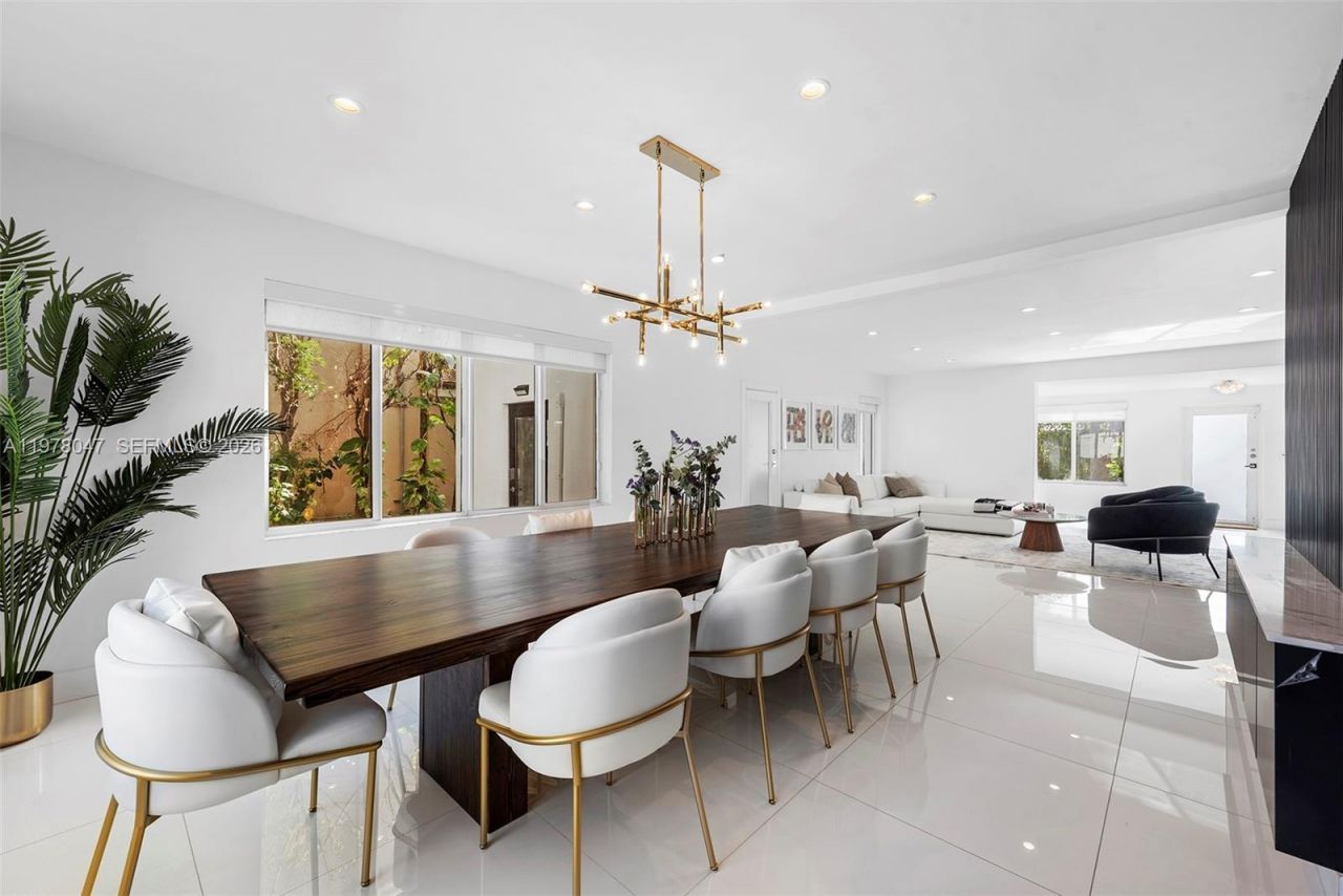 3483 Chase Ave , Miami Beach, FL 33140 Photo