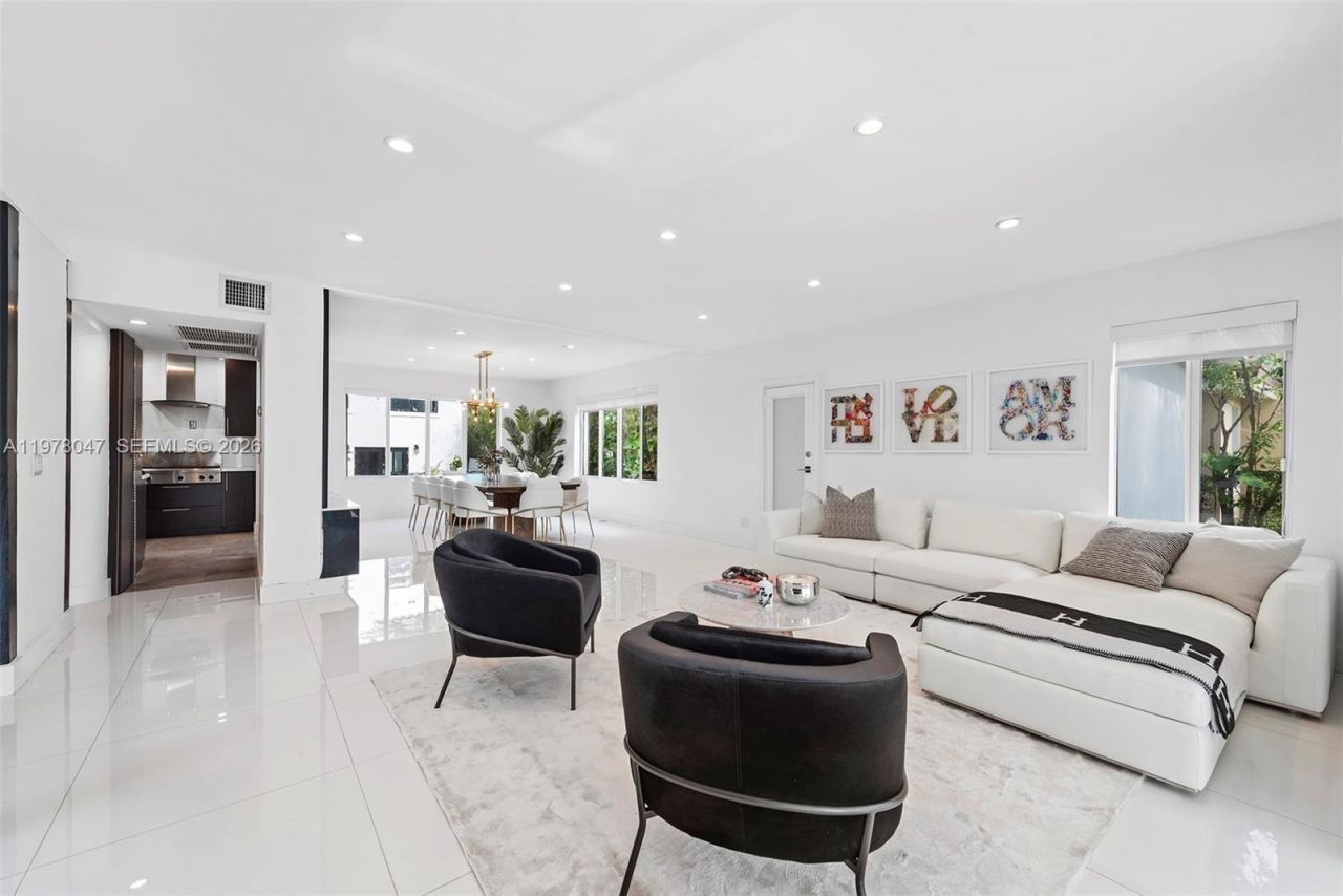 3483 Chase Ave , Miami Beach, FL 33140 Photo