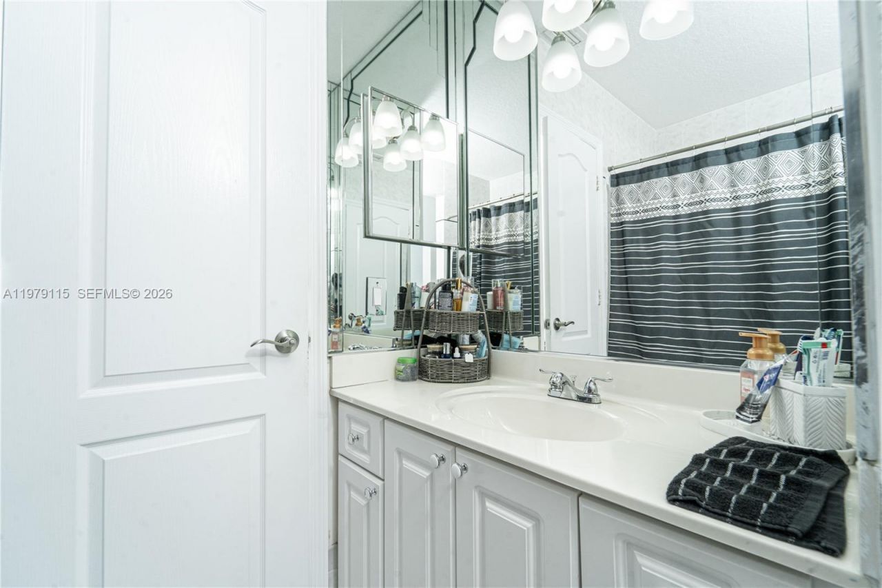 14172 NW 87th Ct , Miami Lakes, FL 33018 Photo