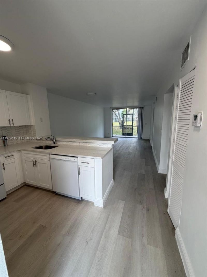 8730 N Sherman Cir, Unit 106, Miramar, FL 33025 Photo