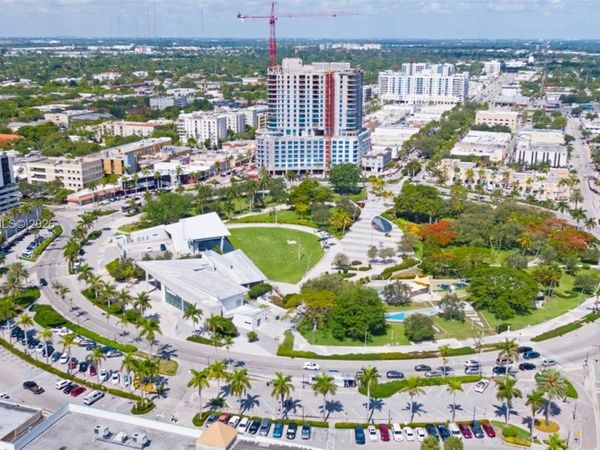 2005 Jefferson St , Unit 205, Hollywood, FL 33020