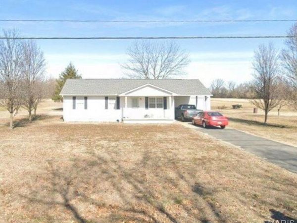 2177 E County Highway 450 , Sikeston, MO 63801