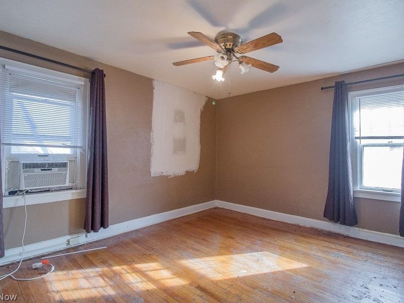 1376 Avondale Road, Cleveland, OH 44121 Photo 22