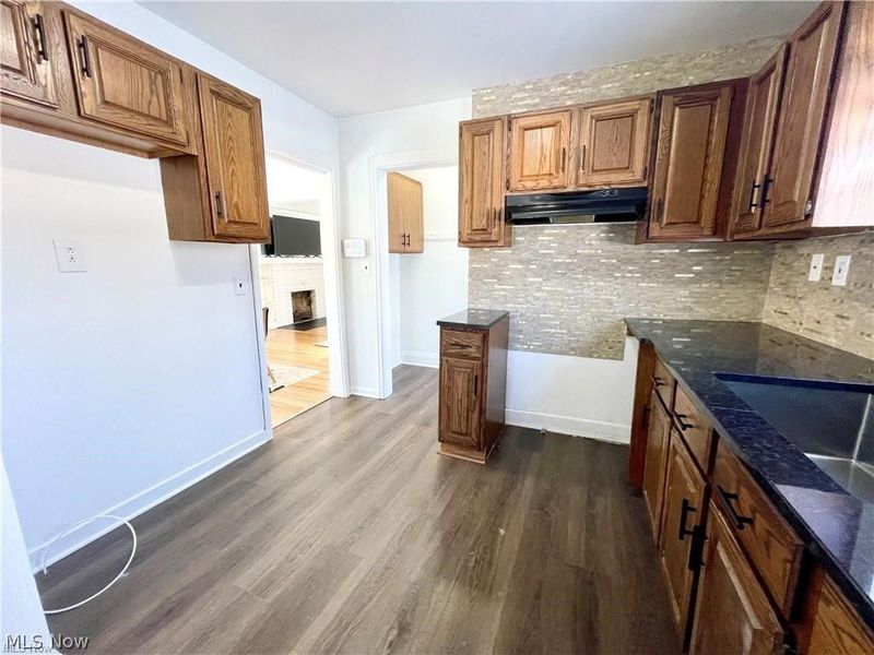 250 Center Road, Bedford, OH 44146 Photo 11