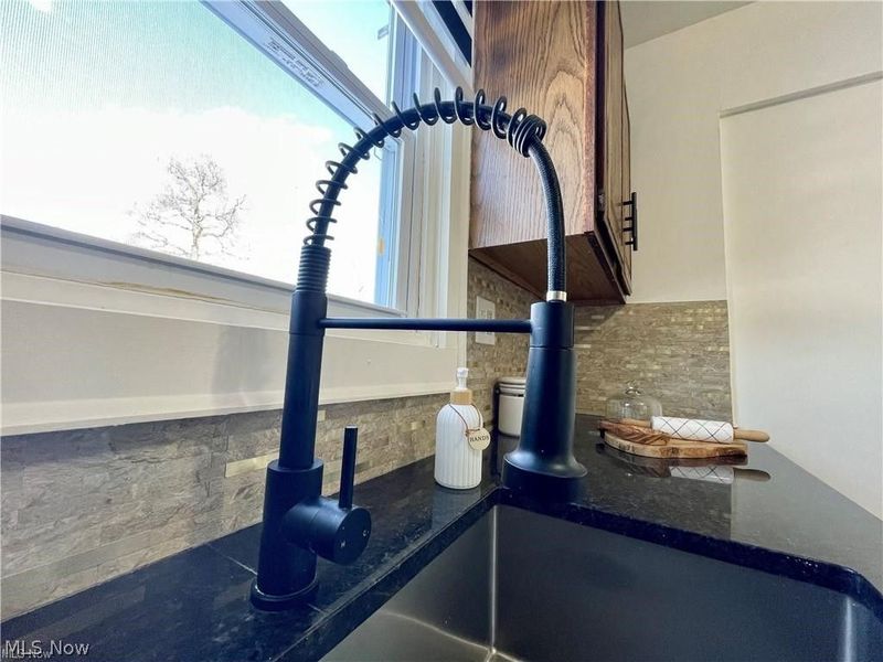 250 Center Road, Bedford, OH 44146 Photo 12