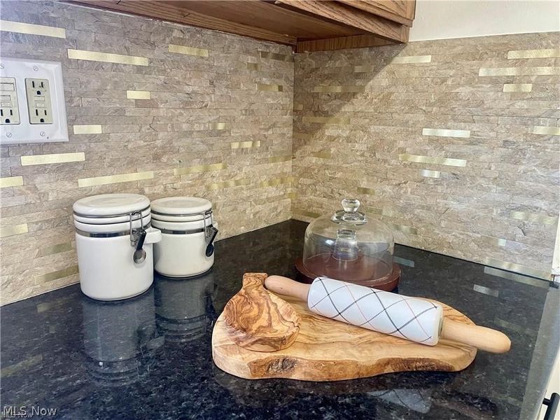 250 Center Road, Bedford, OH 44146 Photo 13