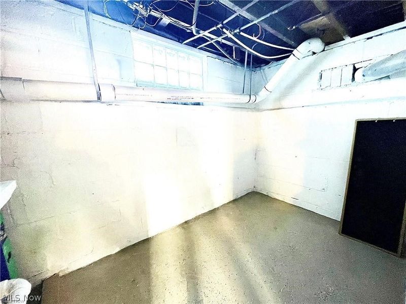 250 Center Road, Bedford, OH 44146 Photo 46