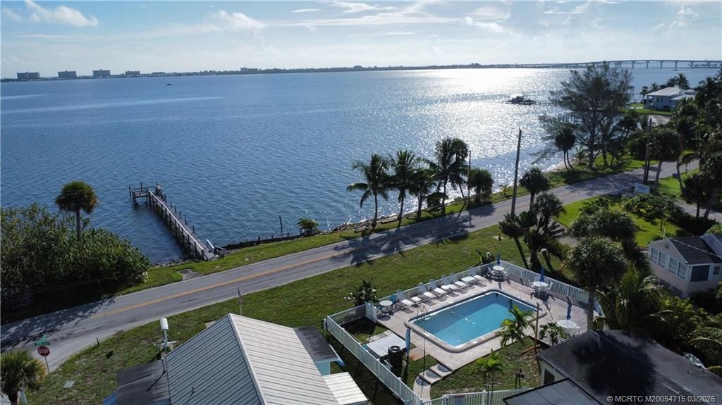 4800 NE Blue Heron Lane, Unit 6, Jensen Beach, FL 34957 Photo