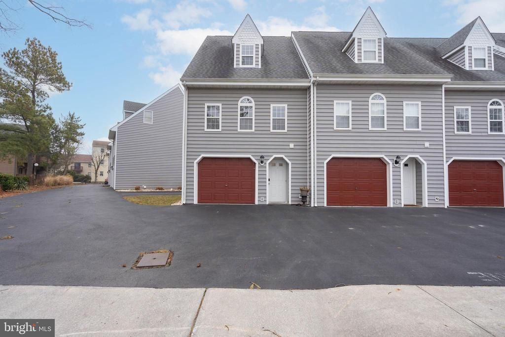 404 143rd Street, Unit 20, Ocean City, MD 21842 Main Photo