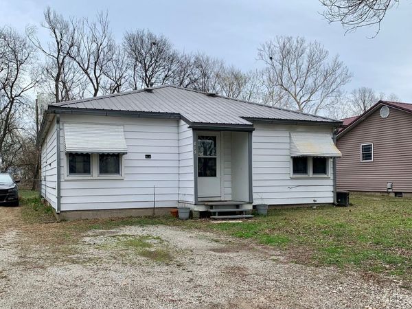 815 S Hickory Street , Nowata, OK 74048