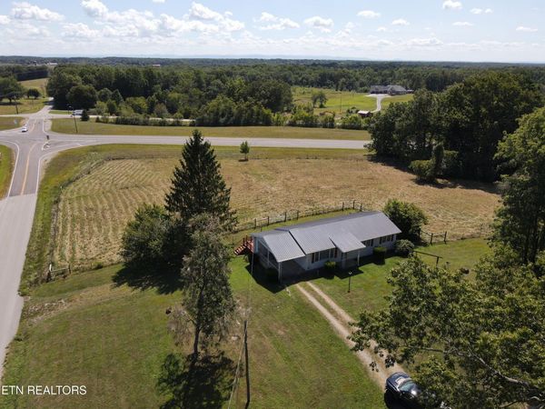 101 N Alf Threet Rd, Jamestown, TN 38556