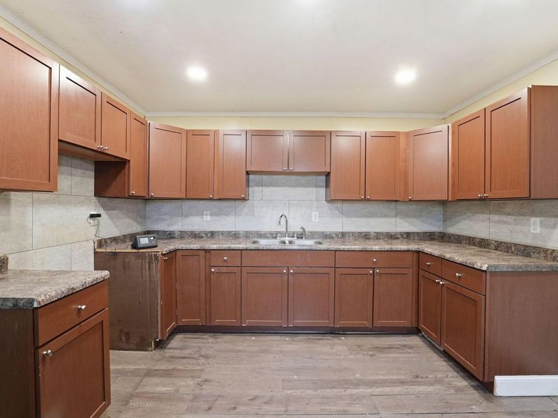 589 Uncapher Avenue , Marion, OH 43302 Photo 3