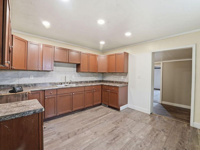 589 Uncapher Avenue , Marion, OH 43302 Photo 5