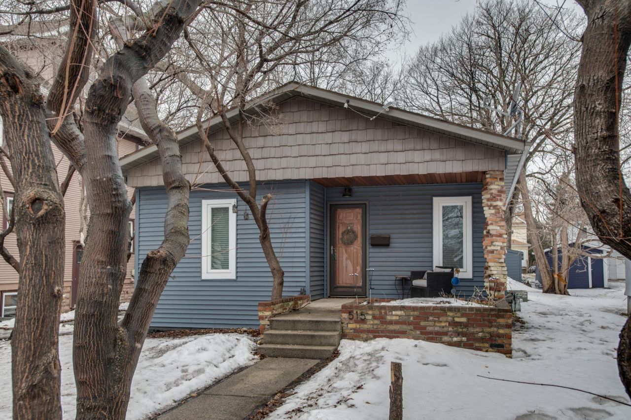 515 10th Street S primary photo