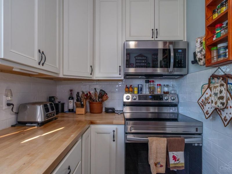 1599 Garringer Road, Silvercreek Twp, OH 45335 Photo 14