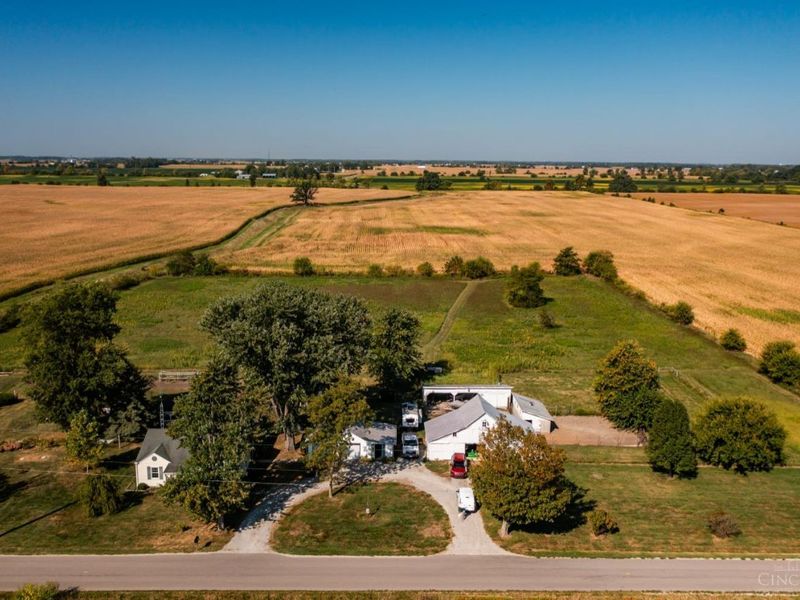 1599 Garringer Road, Silvercreek Twp, OH 45335 Photo 2