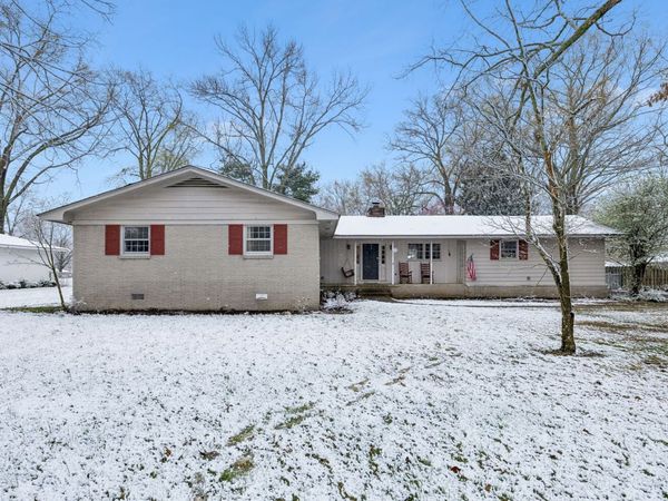 521 Westwood Dr, Tullahoma, TN 37388