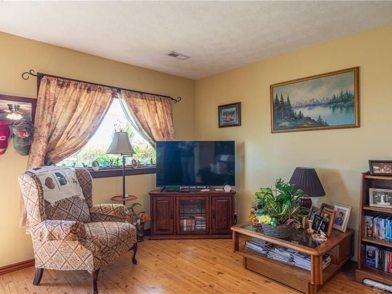 1599 Garringer Road, Jamestown, OH 45335 Photo 5