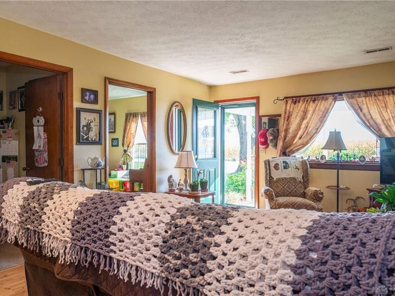 1599 Garringer Road, Jamestown, OH 45335 Photo 6