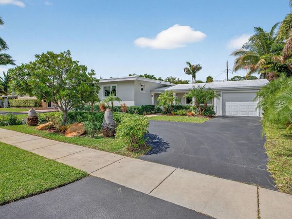 4781 NE 4TH AV, Oakland Park, FL 33334